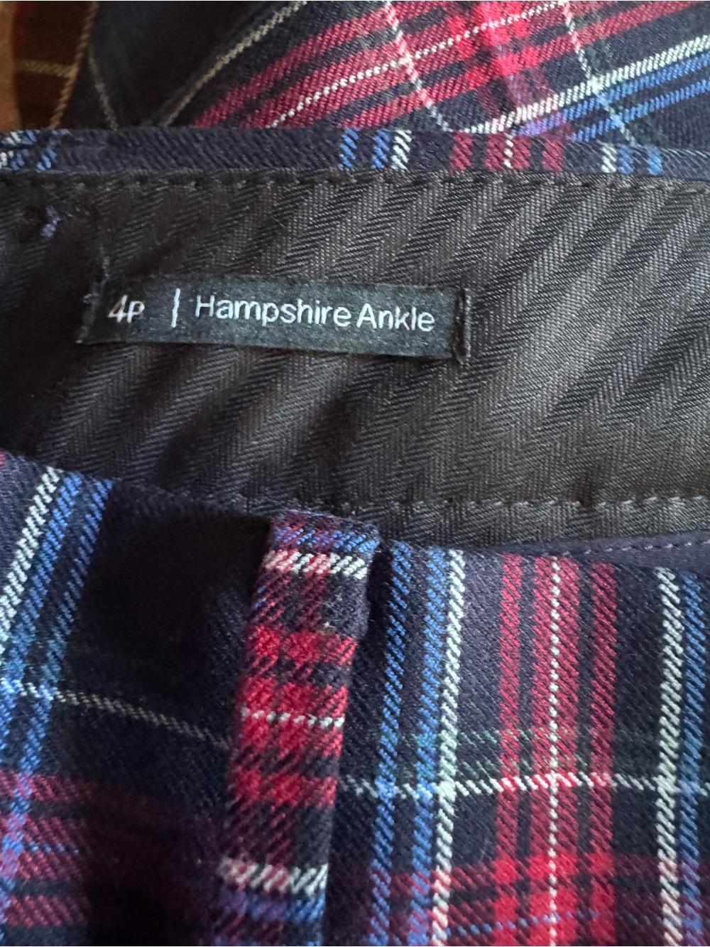 Talbots Hampshire Ankle Navy and Red Plaid Dress Pants 4 petite - Picture 5 of 6